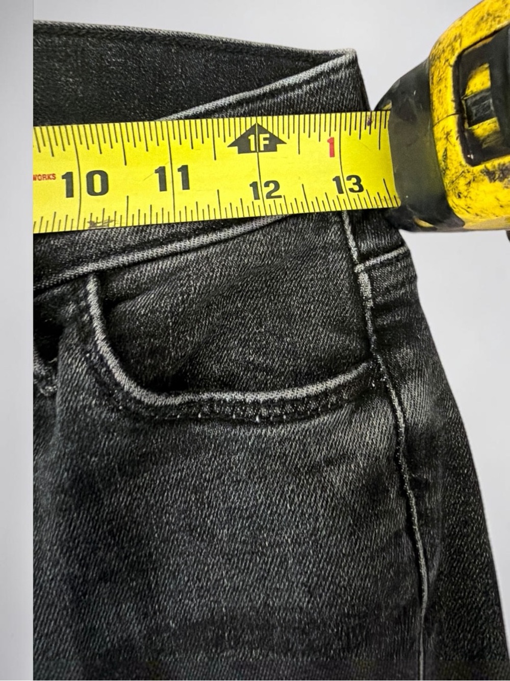MOTHER The Mid Rise Dazzler Jeans The Night Is watching  Size 25 Washed Black* - Picture 7 of 16